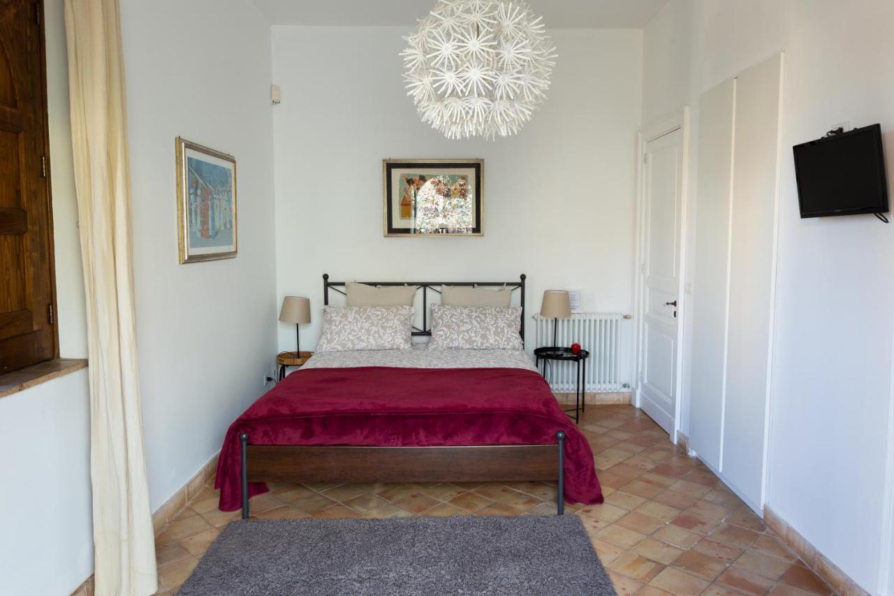 B&B Bellini Milo Bagian luar foto
