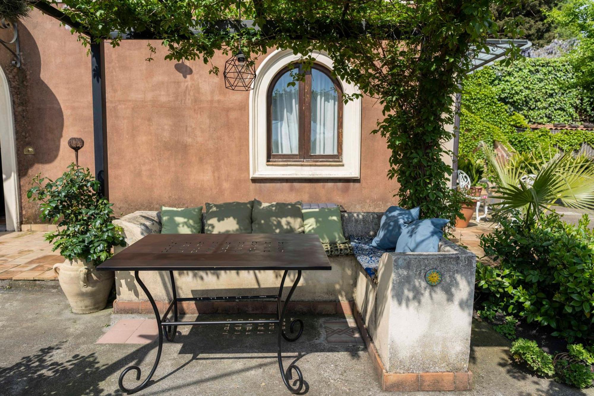 B&B Bellini Milo Bagian luar foto