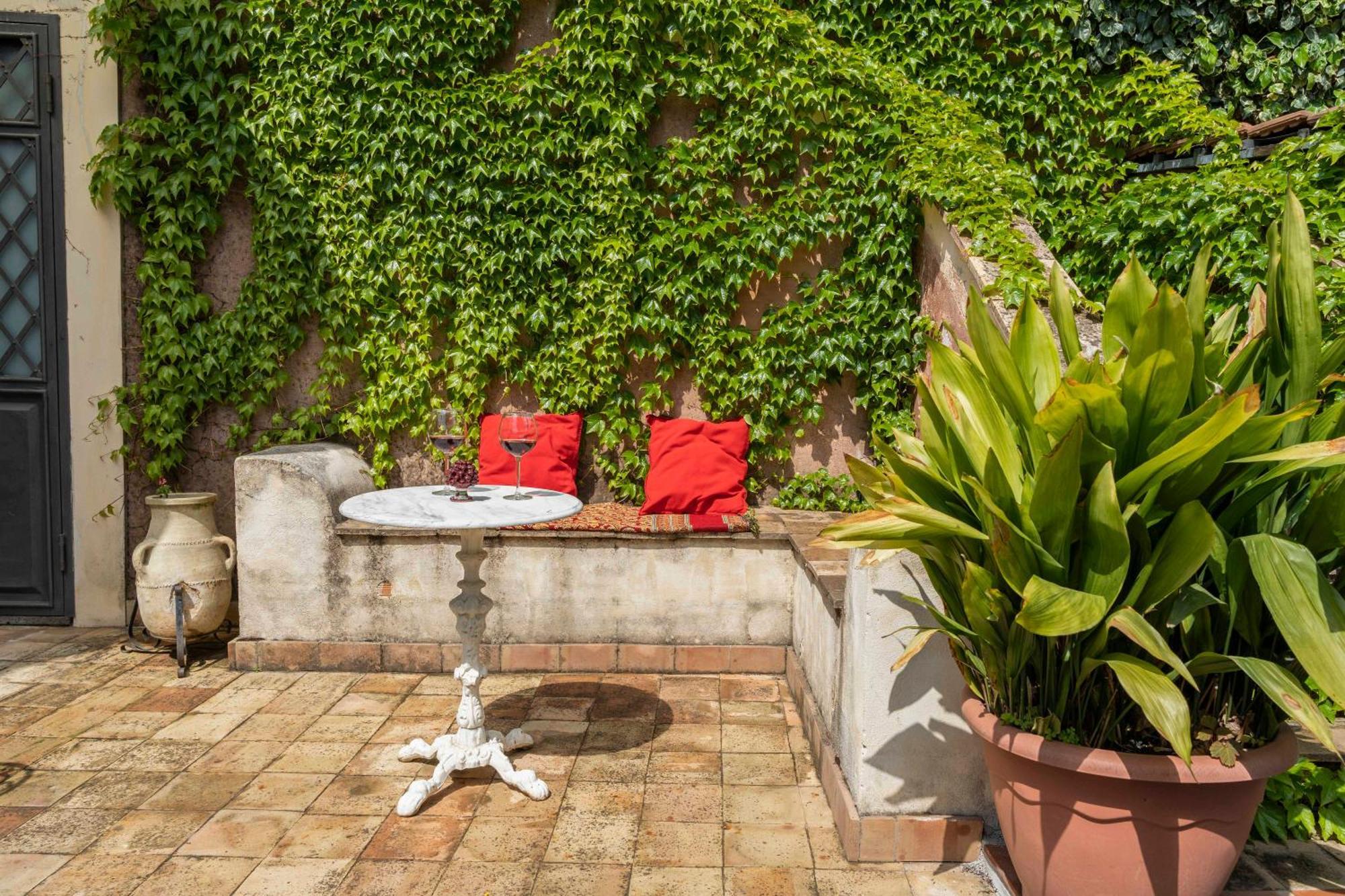 B&B Bellini Milo Bagian luar foto